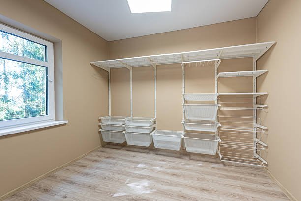 decluttered room