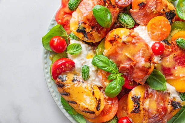 peach and burrata salad