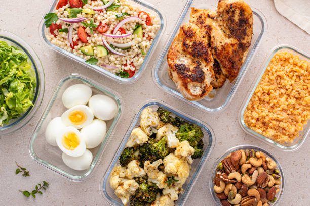 Elite Meal Prep containers filled with high-quality lunch recipes.